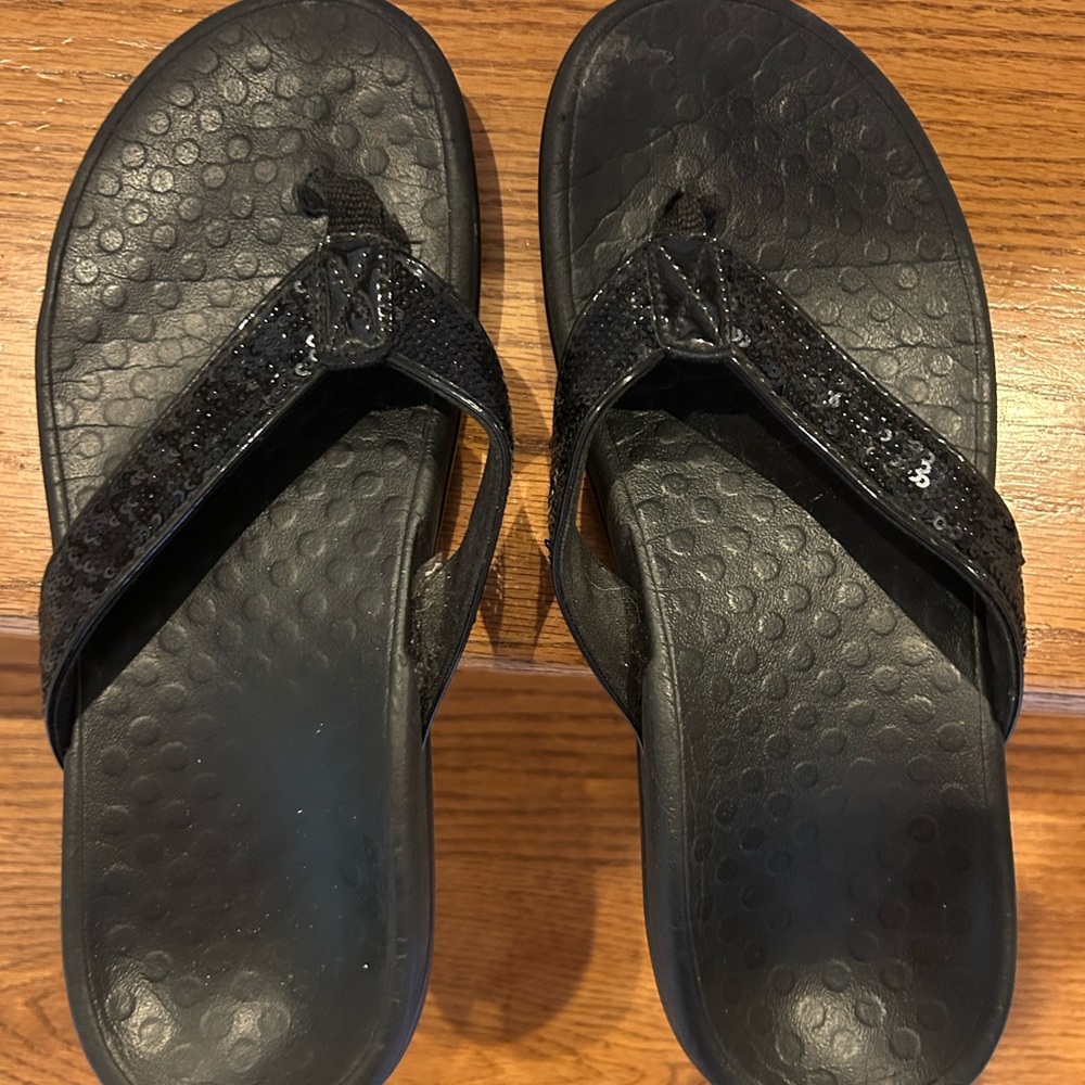 VIONIC - Women’s Black Supportive Sequin Flip Flops